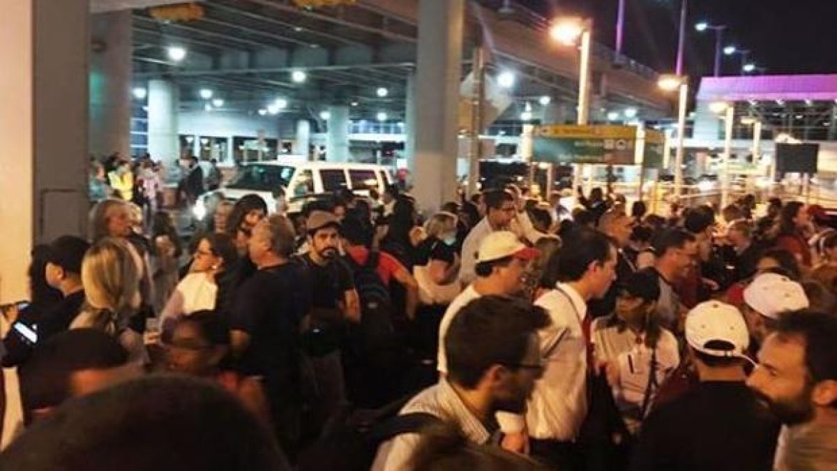 Evacuat l'aeroport JFK per un avís de trets