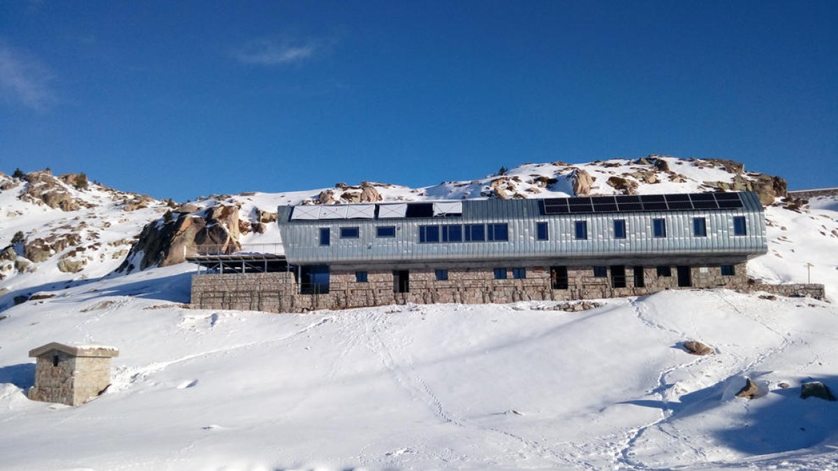 Finalitza la construcció del nou refugi guardat de l'Illa