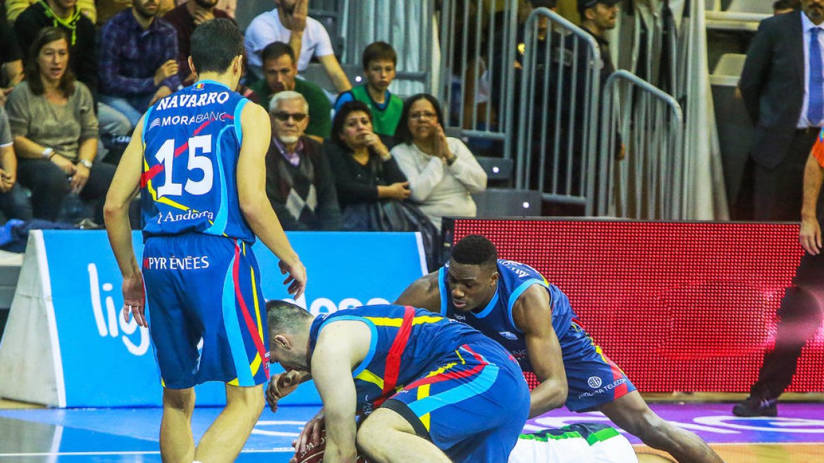 El MoraBanc s'exhibeix davant el Joventut
