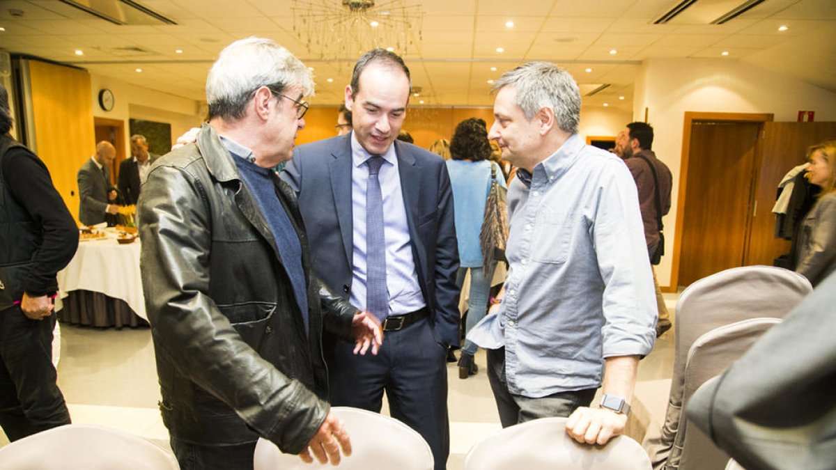 Espot lliurarà els extractes de la família dels comptes de BPA