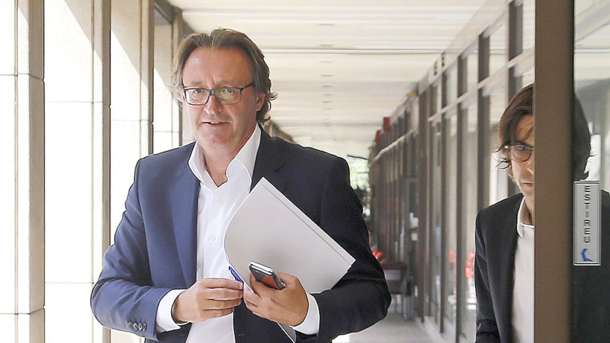 L'ambaixada espanyola assenyalada per l''afer Pujol'