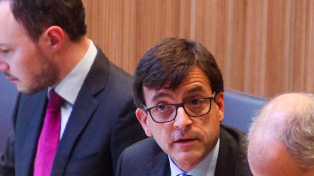 Cinca xifra en 500 milions els actius de BPA 
i VallBanc bloquejats