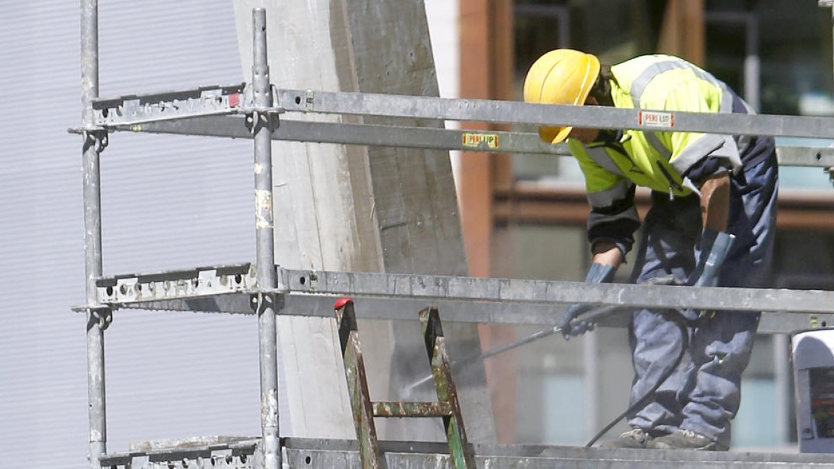 Els accidents laborals pugen per primer cop en cinc anys