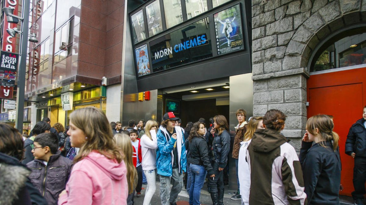 Negociacions en marxa per poder reobrir els antics cinemes Modern