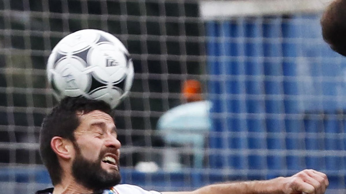 La UE Santa Coloma venç i és colíder