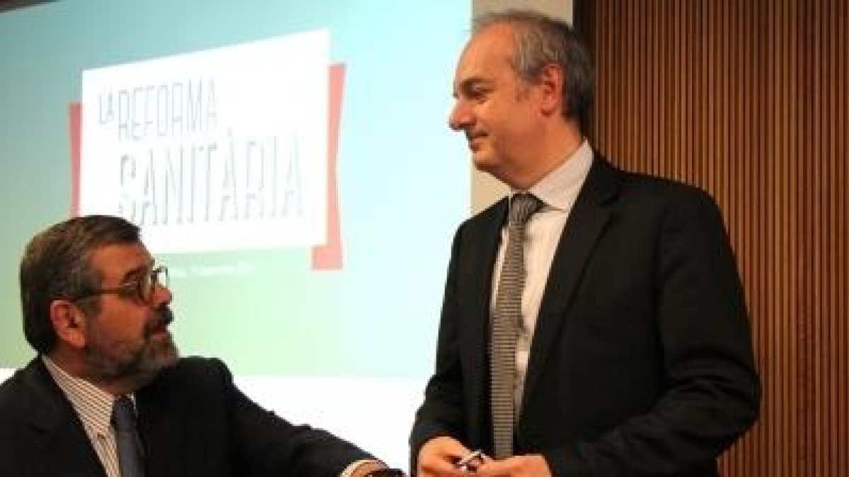 El ministre de Salut planteja canvis en el copagament o la via impositiva per finançar el sistema
