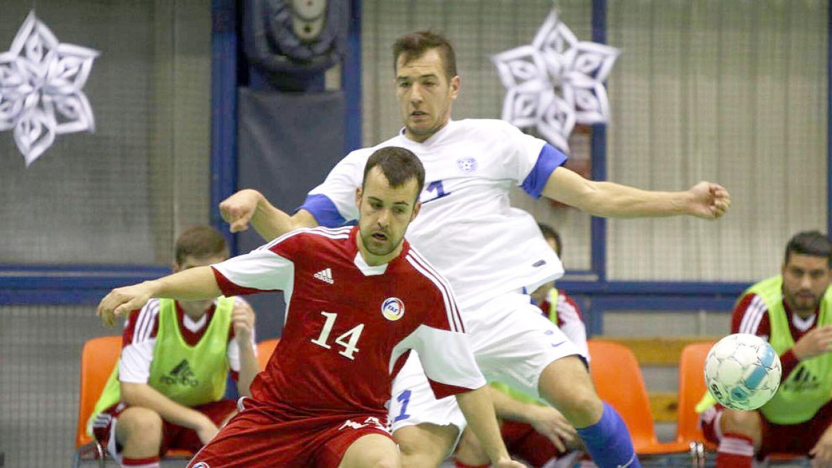 La selecció supera Estònia en el primer dels amistosos