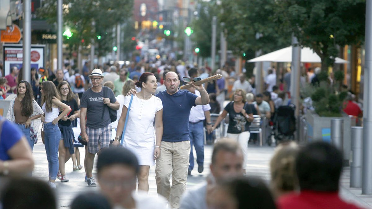 El comerç vol contundència contra les botigues amb més queixes
