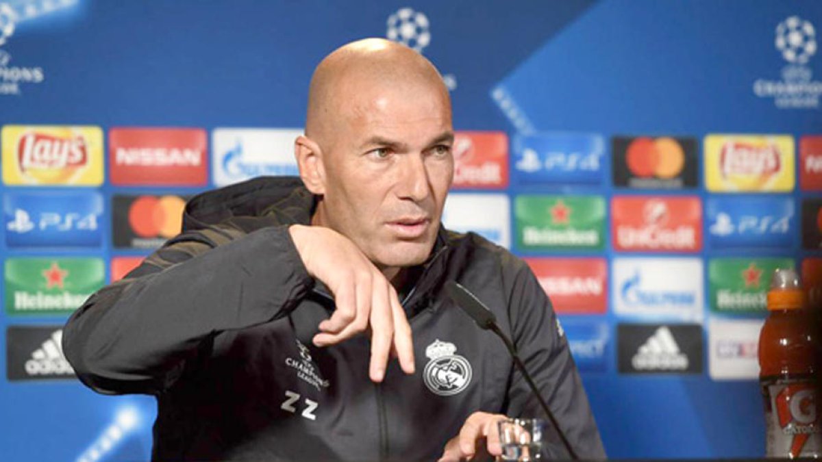 Zidane no es refia del Legia Varsòvia
