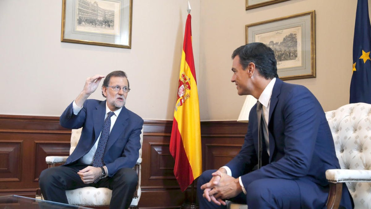 El PSOE reitera el 'no' a Rajoy i el PP seguirà buscant el suport socialista