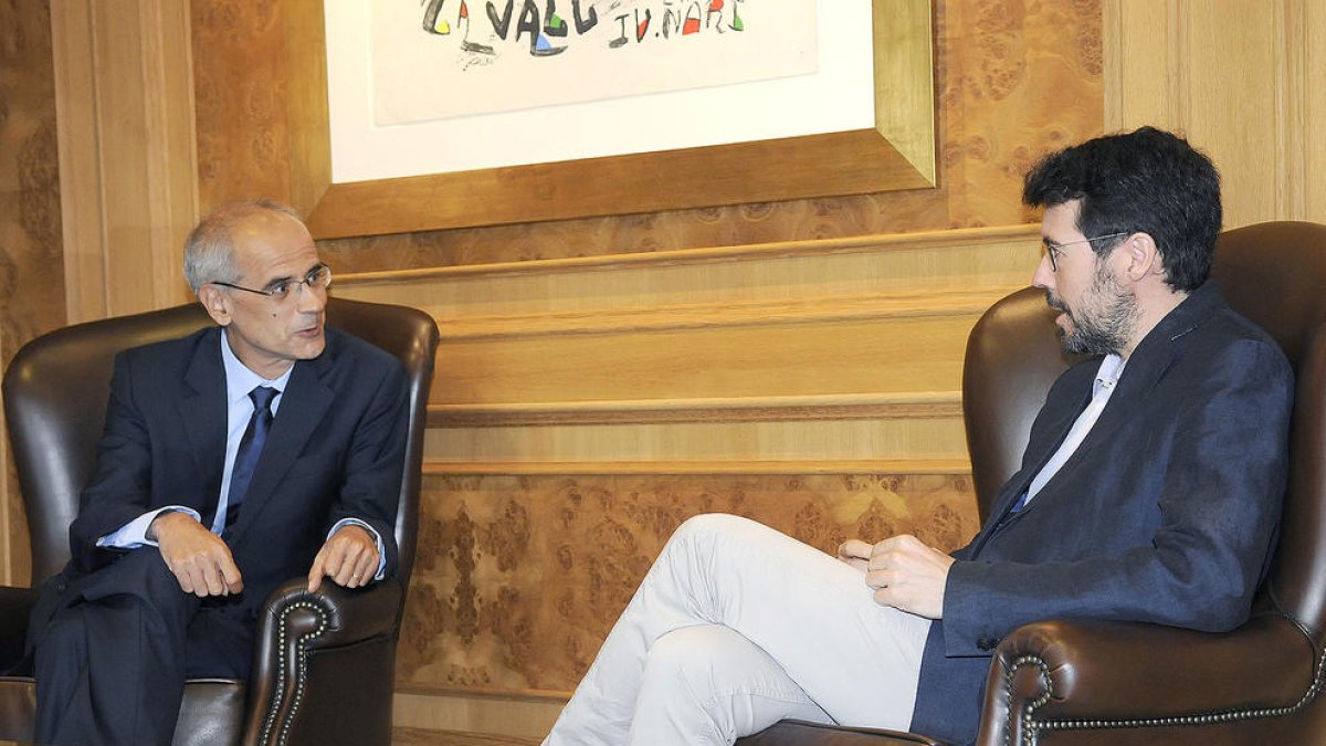 Batalla es reunirà “aviat” amb Alcobé i Camp per potenciar la comercialització de l'aeroport