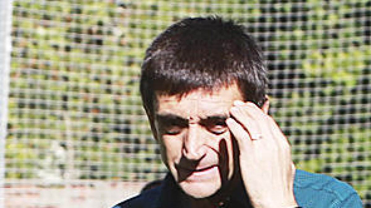 Emili Vicente ja podrà seure a la banqueta en el partit al camp del Vic