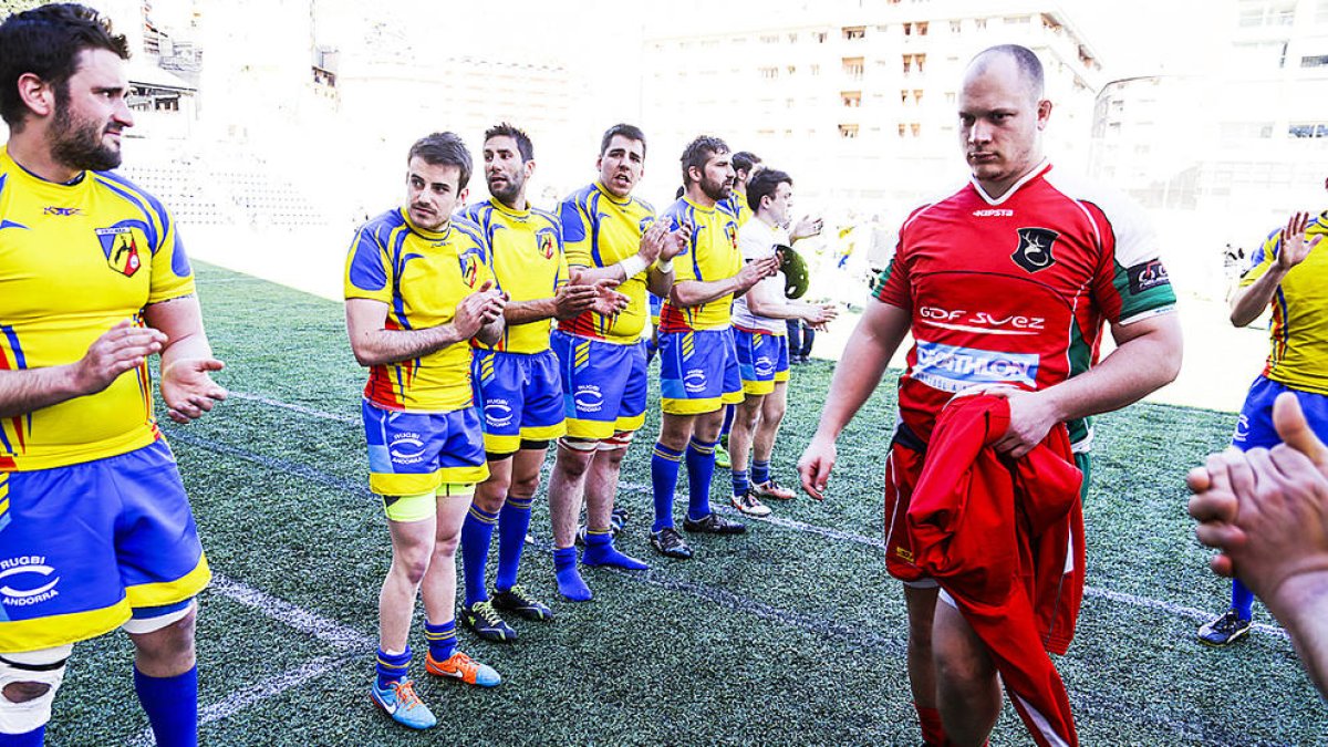 Els 'isards' volen imposar el joc ràpid davant de Malta