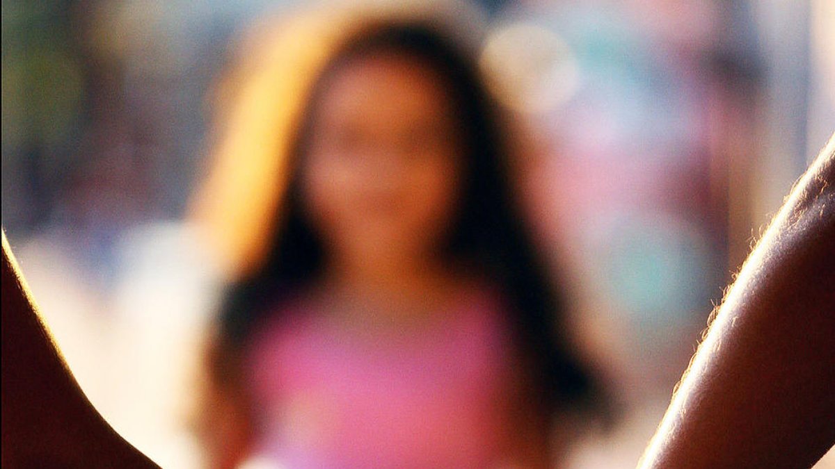 Visita a Xile per negociar un conveni d'adopció d'infants