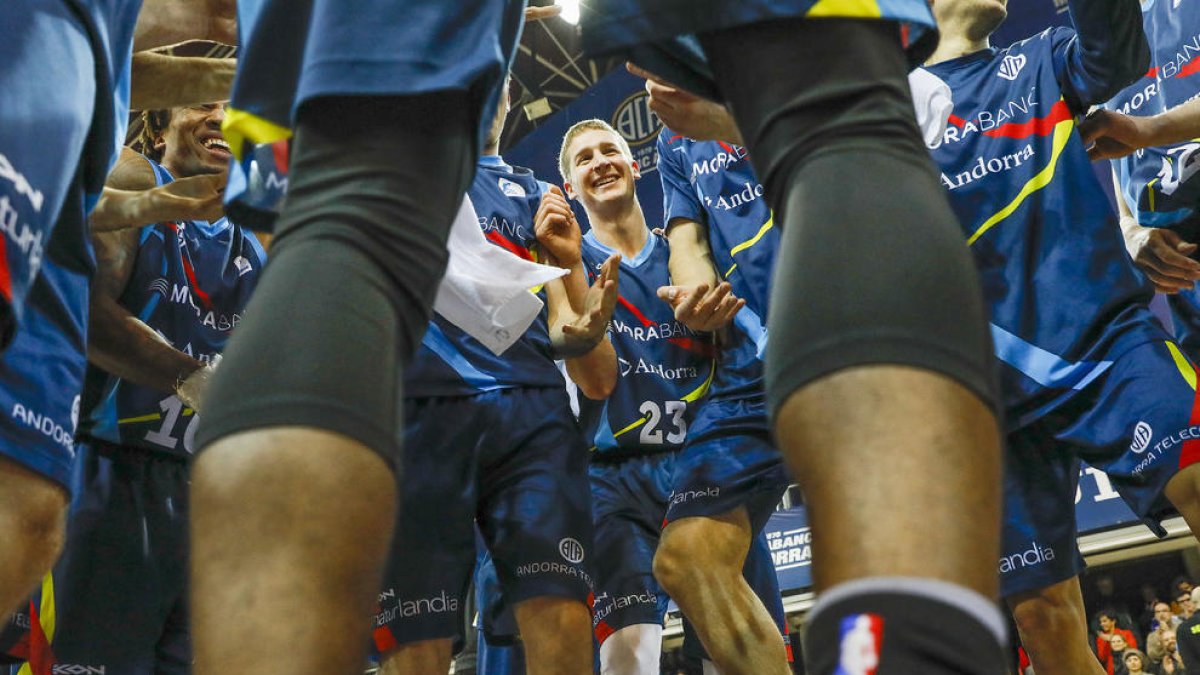 David Walker no posa l'arbitratge com a excusa i vol jugar el play-off