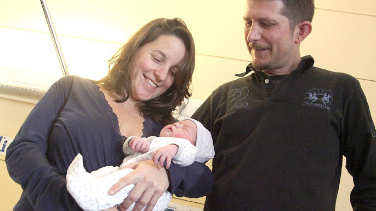 Gael Purroy Roca es converteix en el primer nadó del 2017