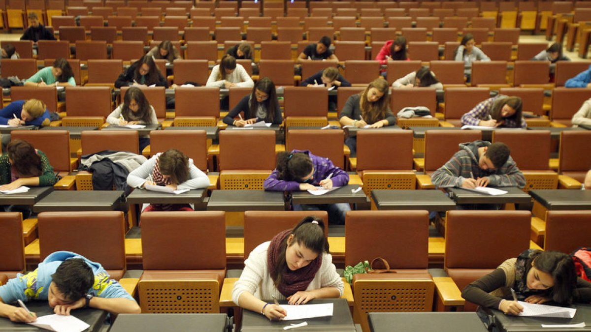 Govern adopta els canvis ortogràfics a la llengua catalana