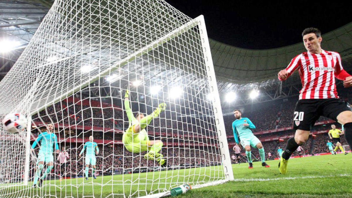 El Barça comença l'any amb una derrota