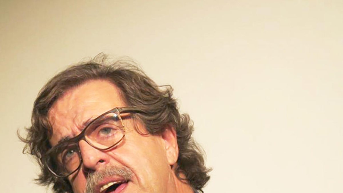 “M'agrada presentar les cançons tal com les sento”