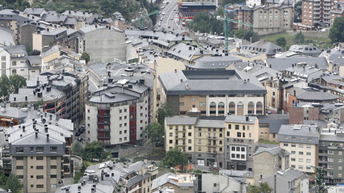 Unes 40 famílies de Sant Julià no poden pagar la llum
