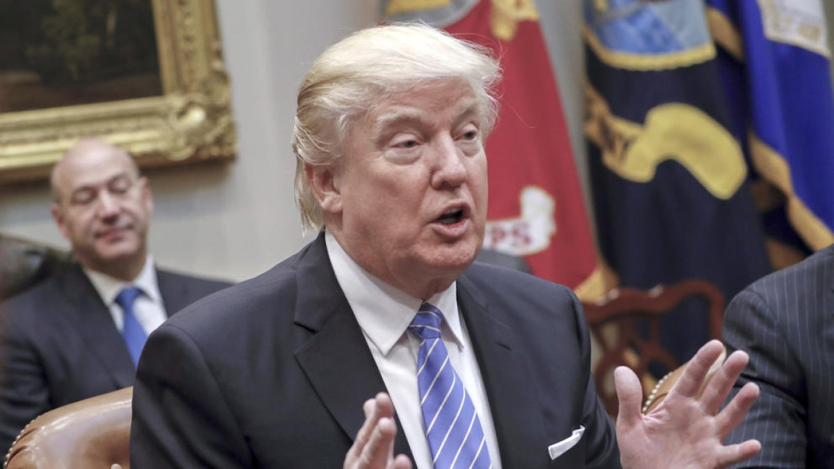 Donald Trump treu els Estats Units del tractat econòmic transpacífic