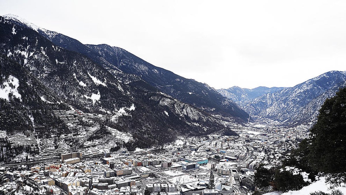 Augmenta la demanda per comprar terrenys i locals