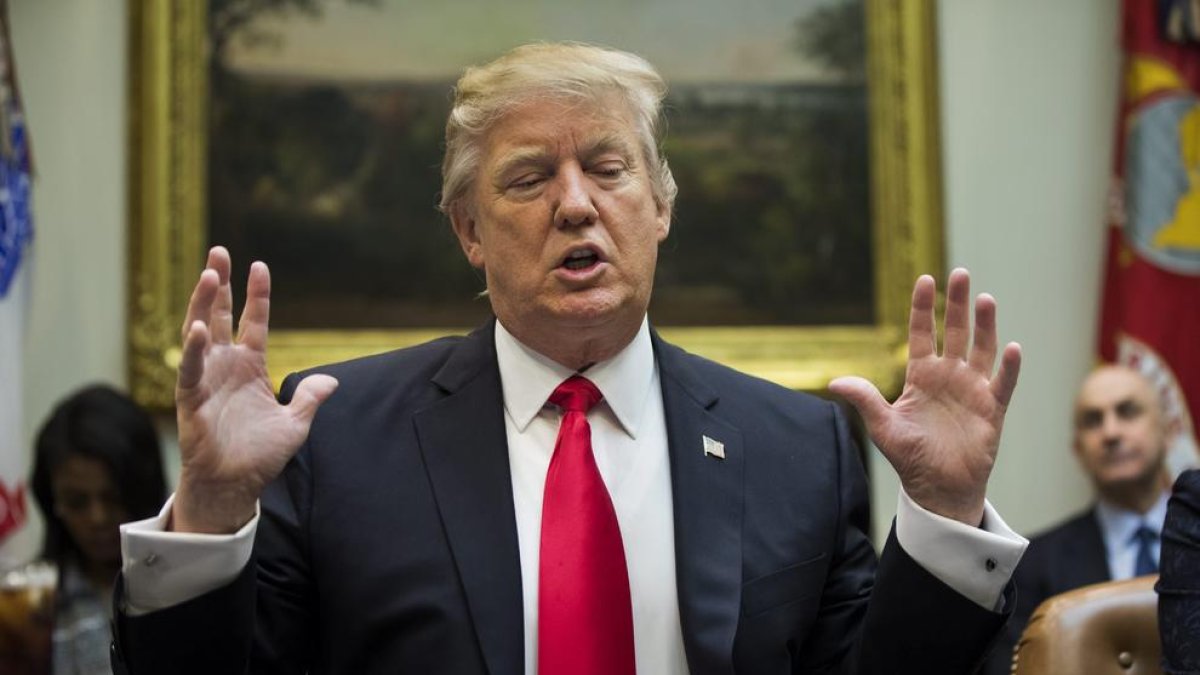 Grans multinacionals carreguen contra el vet migratori de Trump