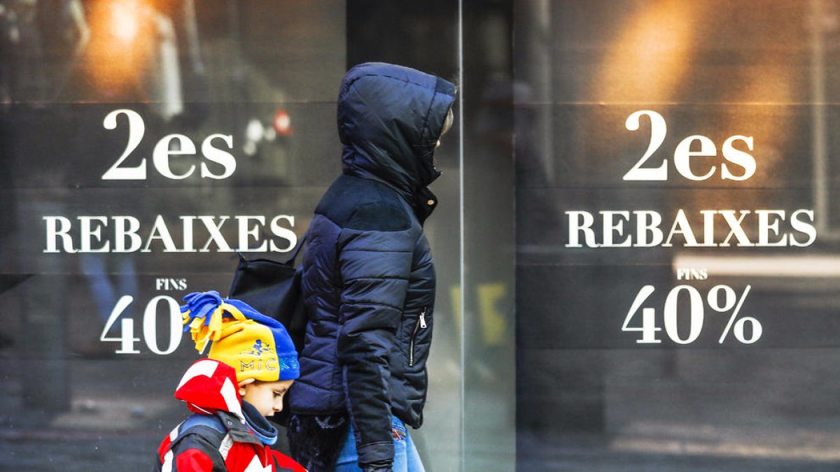 Camp proposa reduir dos mesos les rebaixes