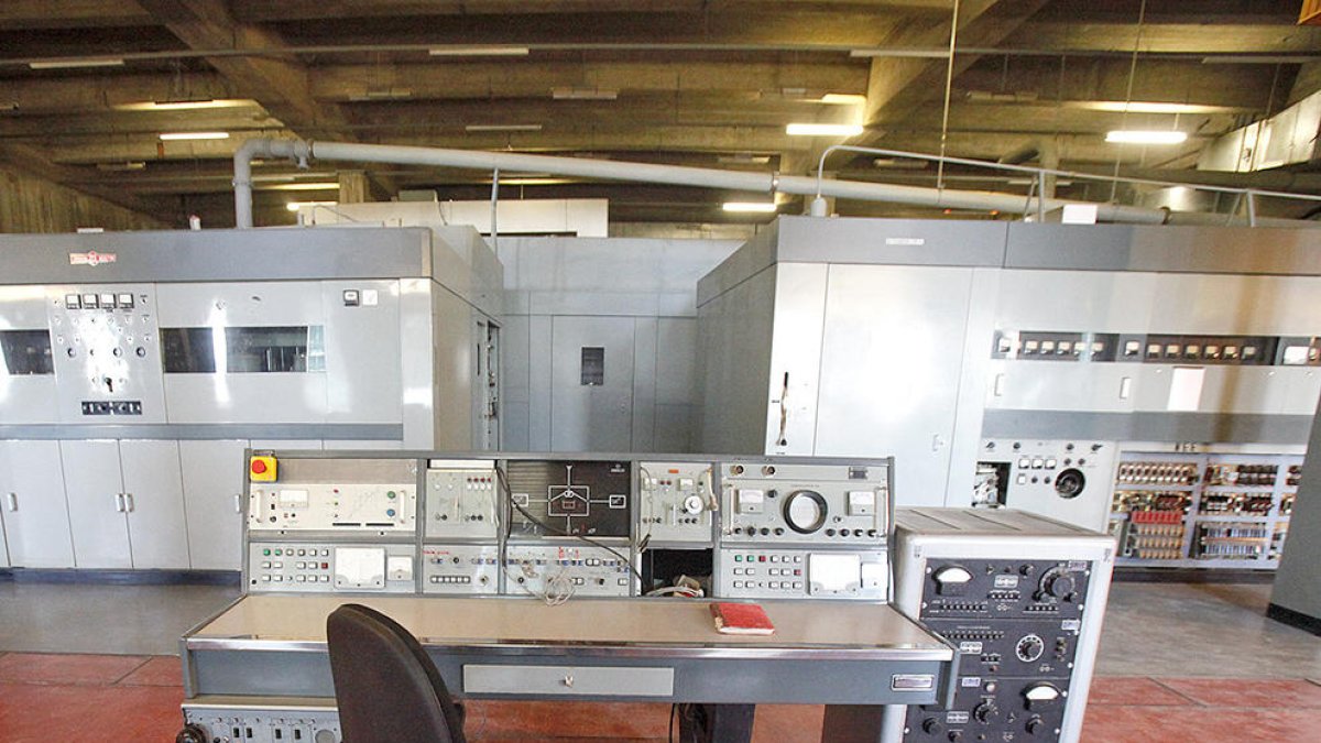 Moure fitxa per les ràdios