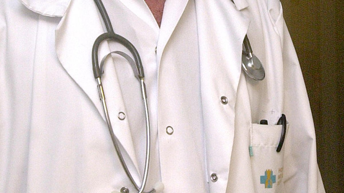 L'hospital vol una part de cada acte que facturin els metges