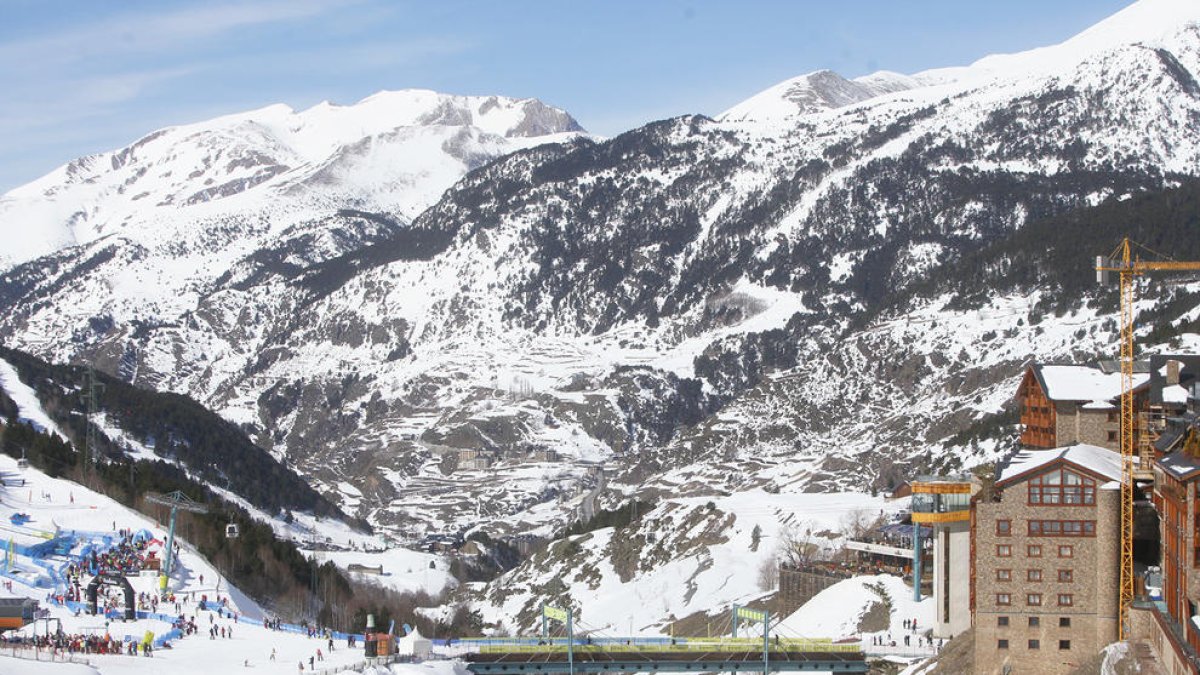 El comú vol iniciar l'aparcament i la plataforma abans de l'estiu