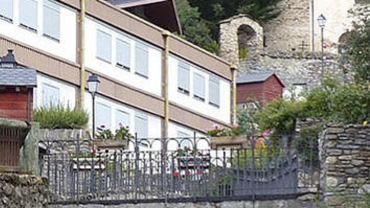 Conveni amb Govern per a l'eixamplament del riu Montaup