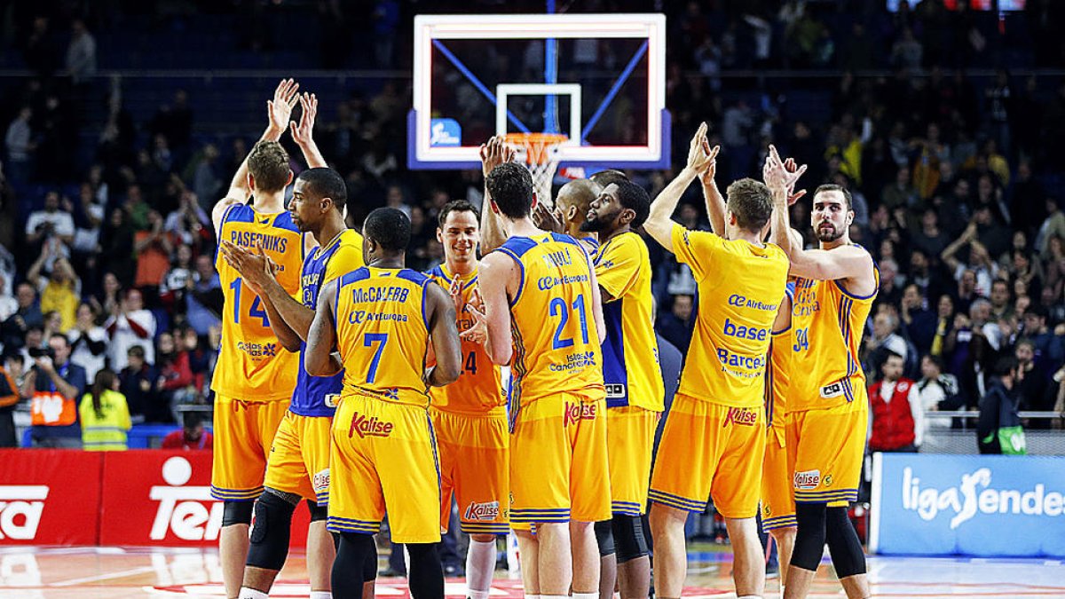 El Reial Madrid cau a casa per primer cop des del 2015 i el Tenerife se situa líder