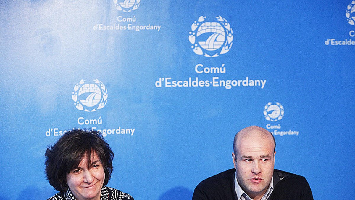 El PS s'absté d'exigir a Calvet que dimiteixi