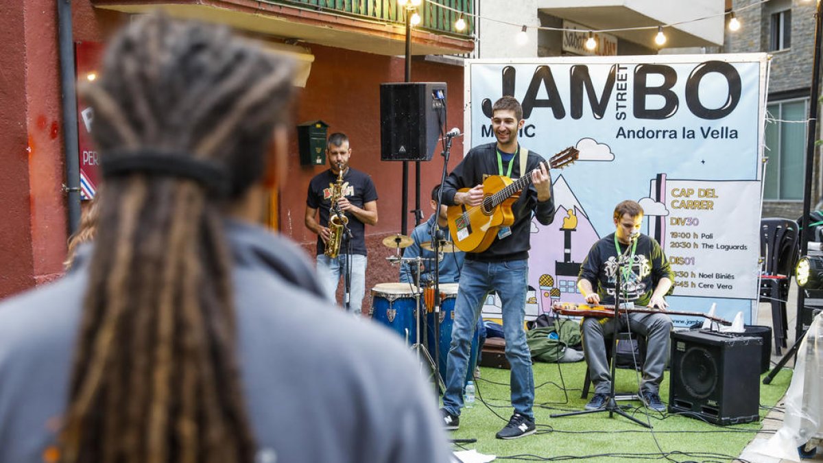 El Jambo Street Festival inicia la quarta edició al centre històric amenaçat per la pluja