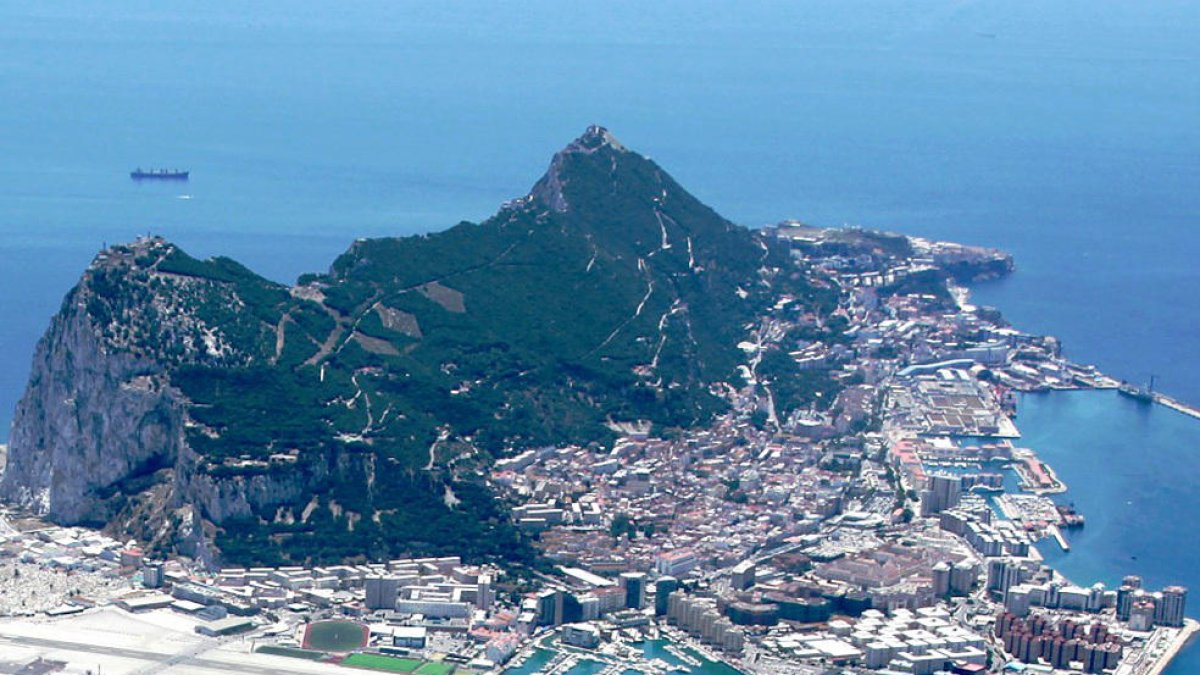 Un expert recomana que Gibraltar passi 
a ser com Andorra
