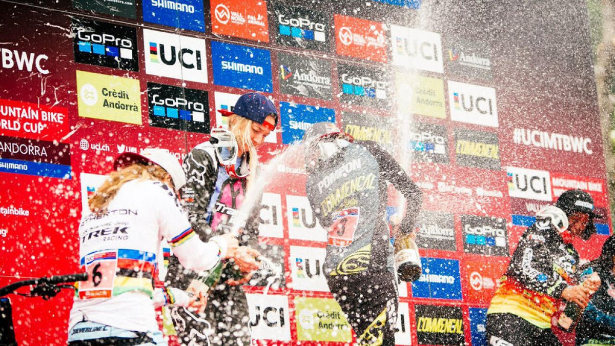 El commençal es corona