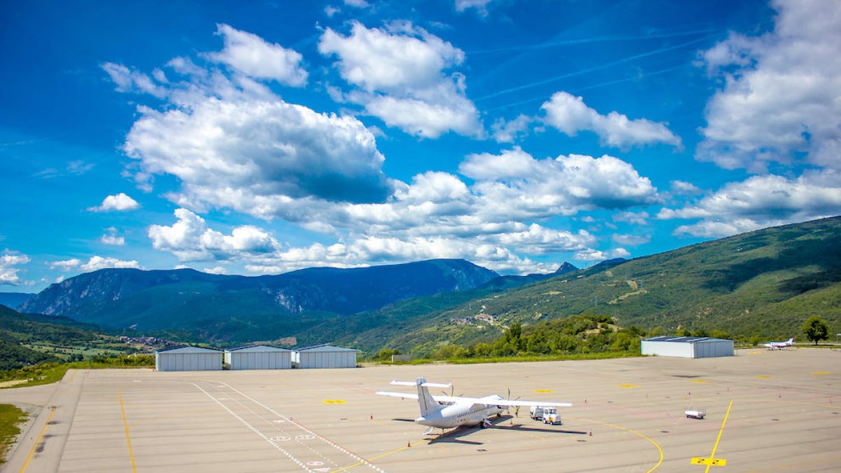 Un estudi català insta Andorra a implicar-se més en l'aeroport