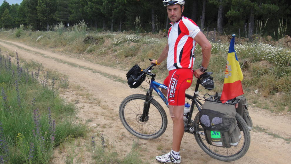 A Santiago pedalejant