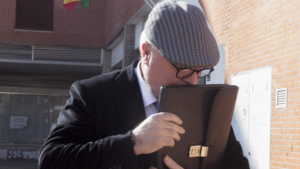 Els Pujol demanen als batlles que vagin a Madrid a prendre declaració a Villarejo