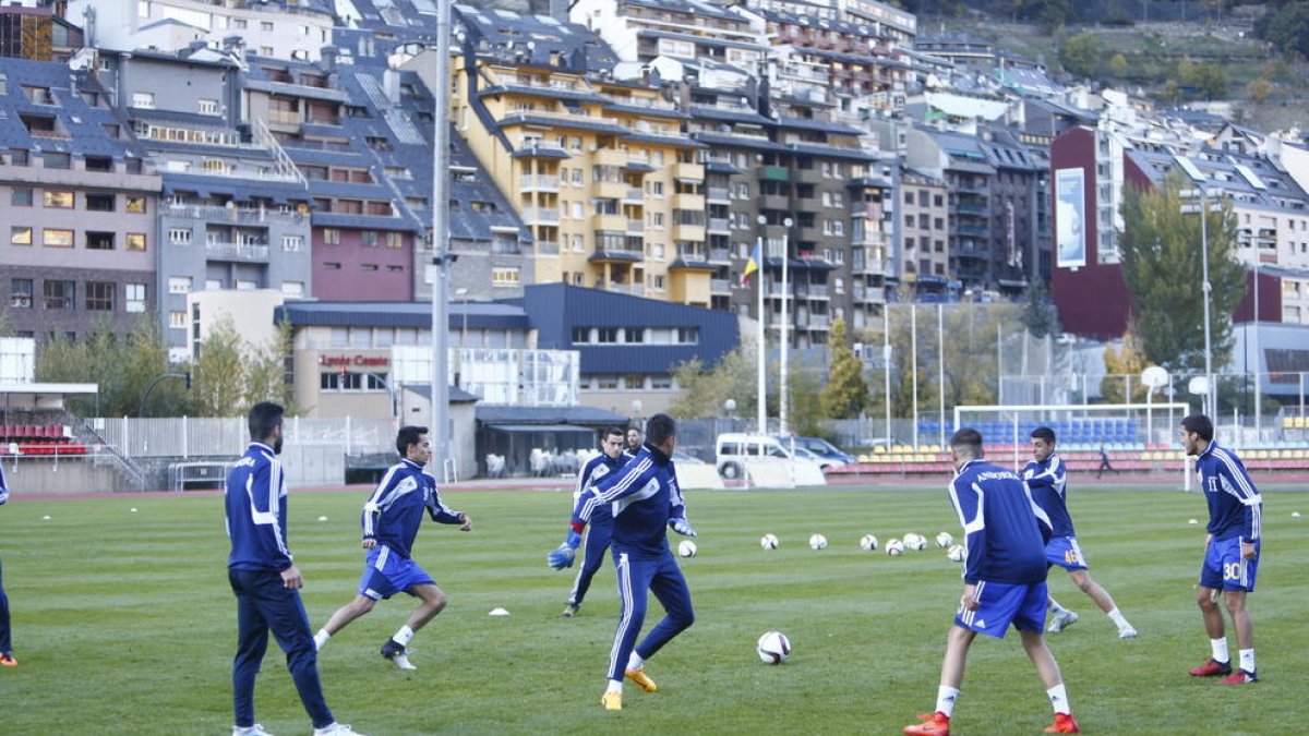 Andorra, contra l'Holanda del fill de Patrick Kluivert