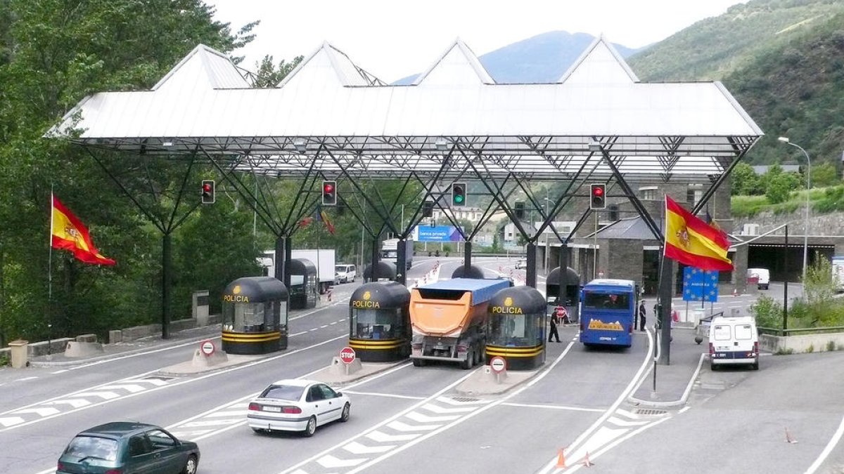 Portar productes de fora requereix ara el número  
d'identificació fiscal