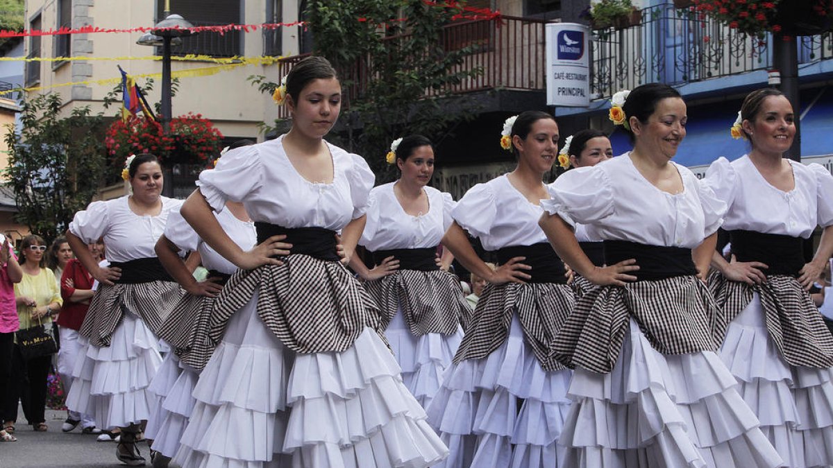 L'Esbart Laurèdia estrena el dia 18 'Humor i dansa'