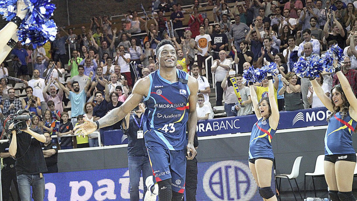 Thanasis ja és del Pao