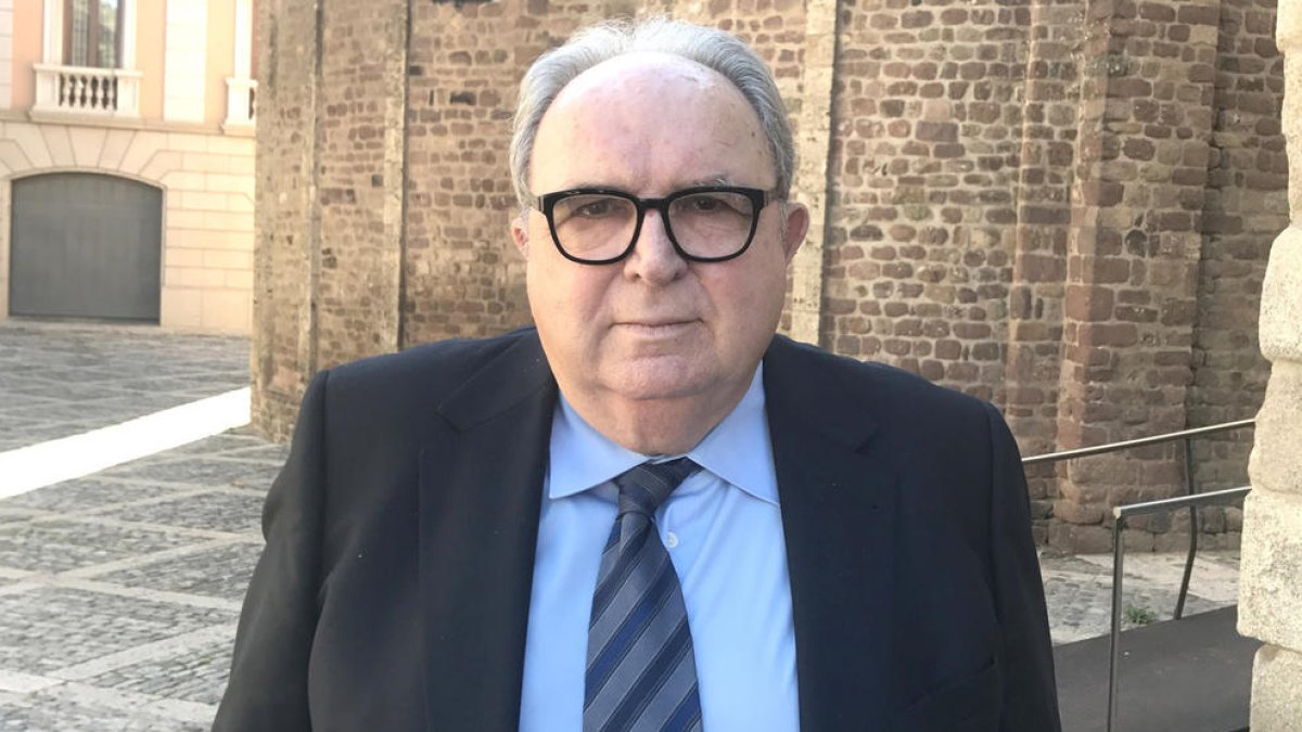 Josep-Delfí Guàrdia pren el relleu de Díaz-Ambrona al Constitucional