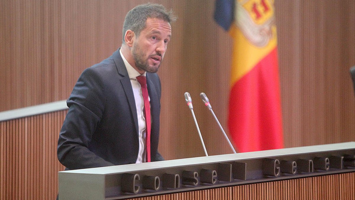 El PS portarà la reforma comunal al TC amb liberals