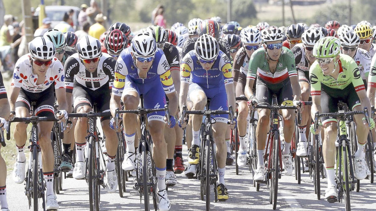 Dan Martin baixa a la setena plaça