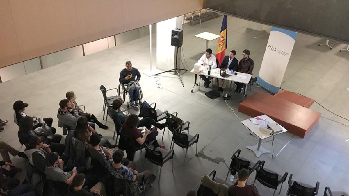 Campanya per lluitar contra l'assetjament sexual durant les festes majors