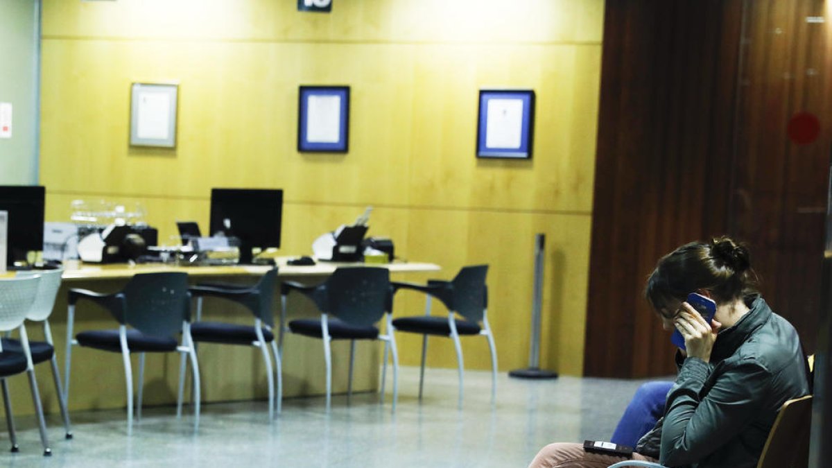 L'oposició critica la mesura dels eventuals