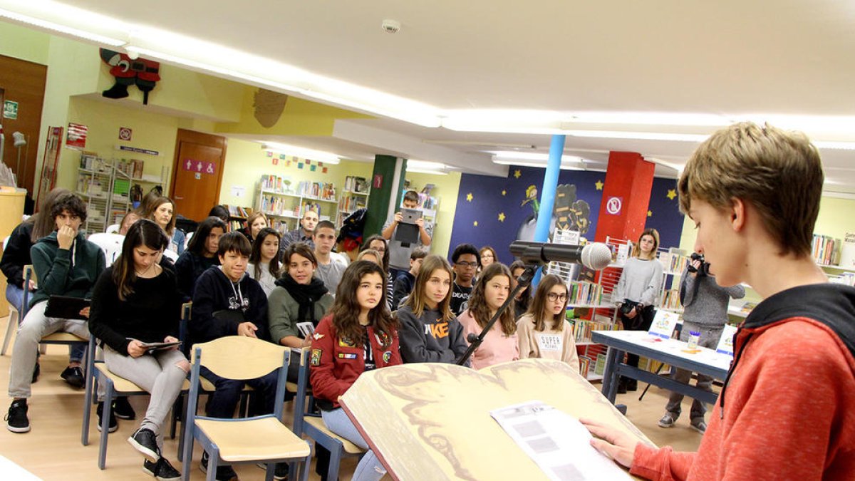 Els nens i adolescents celebren el Dia mundial de la infància